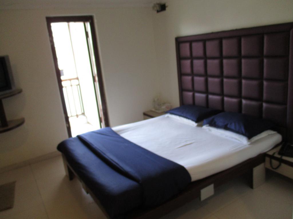 Hotel Park Shilton مومباي المظهر الخارجي الصورة